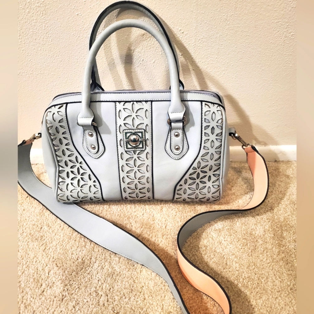 Shoulder bag🍒 - Picture 1 of 16